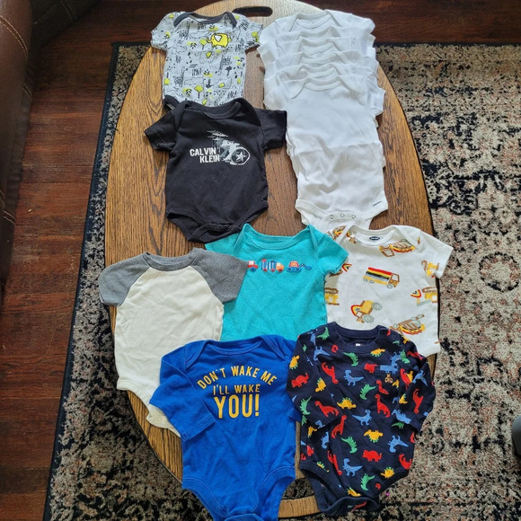 Bundle/Lot of Boy's Bodysuits, Romper, Pants, Pj's Size Boy's 3-6 Months - Picture 3 of 10